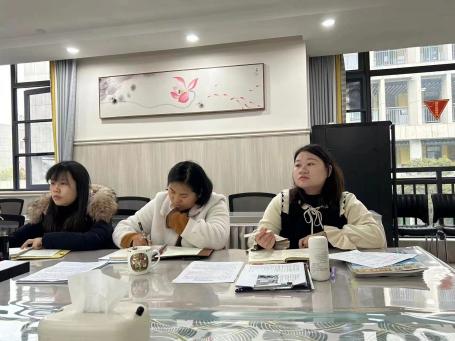 230209聚合思维 方向引领——记栖霞幼儿园新学期业务管理工作会议  万紫薇_html_m2fbca9e2.jpg