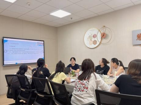 250912聚焦课程开发，探索实践路径——栖霞幼儿园翡翠天悦园园本研训（一）_html_m7ab80df3.jpg