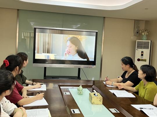 220907共筑网络安全 共享网络文明——栖霞幼儿园五福园信息小组会议之网络安全宣传周学习活动_html_5ecdc259.jpg