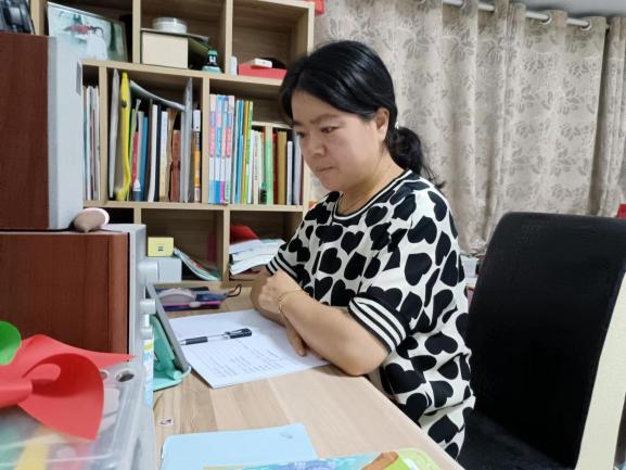 【枫香栖幼】新课程背景下教师教学改革行动路径  ——栖幼红枫园教师参与“栖霞教科研云端大讲坛第二十九讲”活动