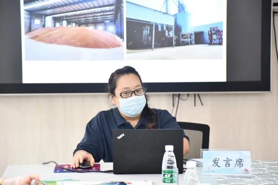 食材配送严把关  幼儿健康保安全——记栖霞幼儿园食材配送服务二次招标会议 徐雅仙_html_74c22b7c.jpg