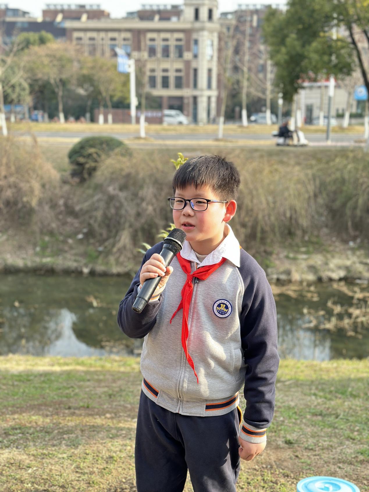 相约春天 共植希望——记金陵小学2024年植树节活动_html_m5f76ce1f.jpg