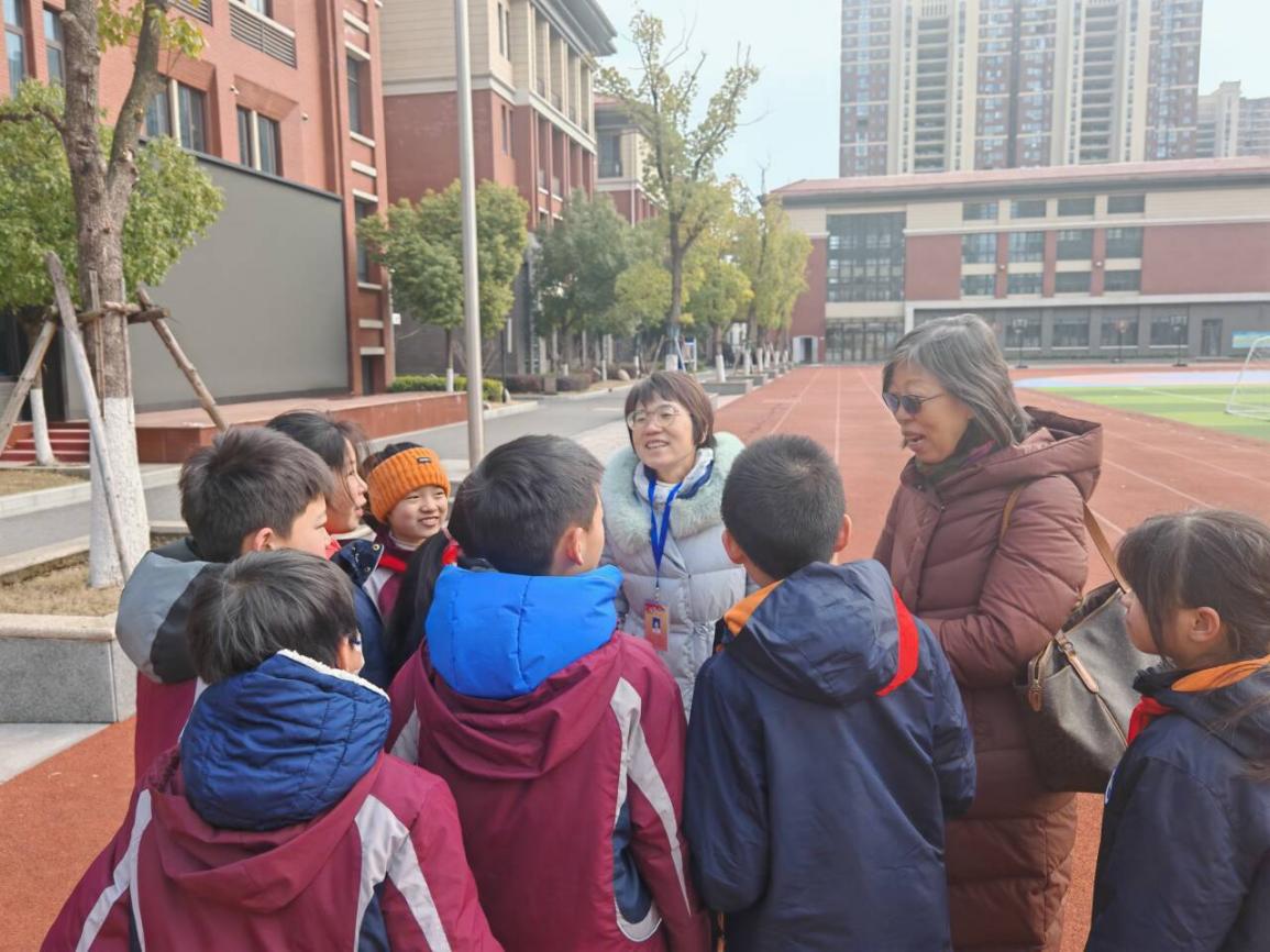 【湖畔·协同育人】开学启新程，督导促提升——金陵小学（仙林湖校区）2月专项督导_html_m11e30e18.jpg