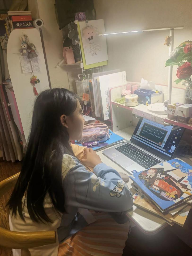 停课不停学，集聚“心”动能——记金陵小学（广志路校区）线上班会课心理微讲座(2)_html_m220f616a.jpg