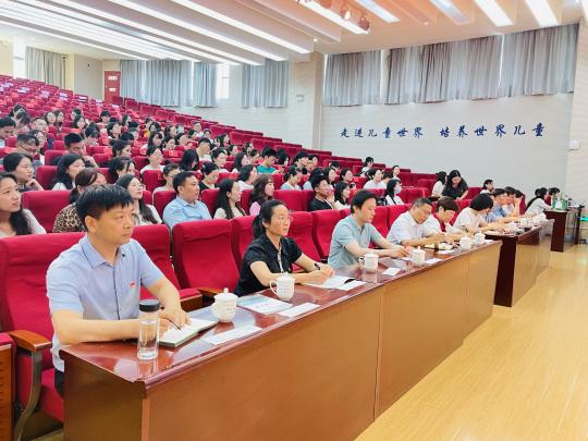 【四稿】七一党员庆祝会暨学习大会新闻_html_m3fcbd0fc.jpg