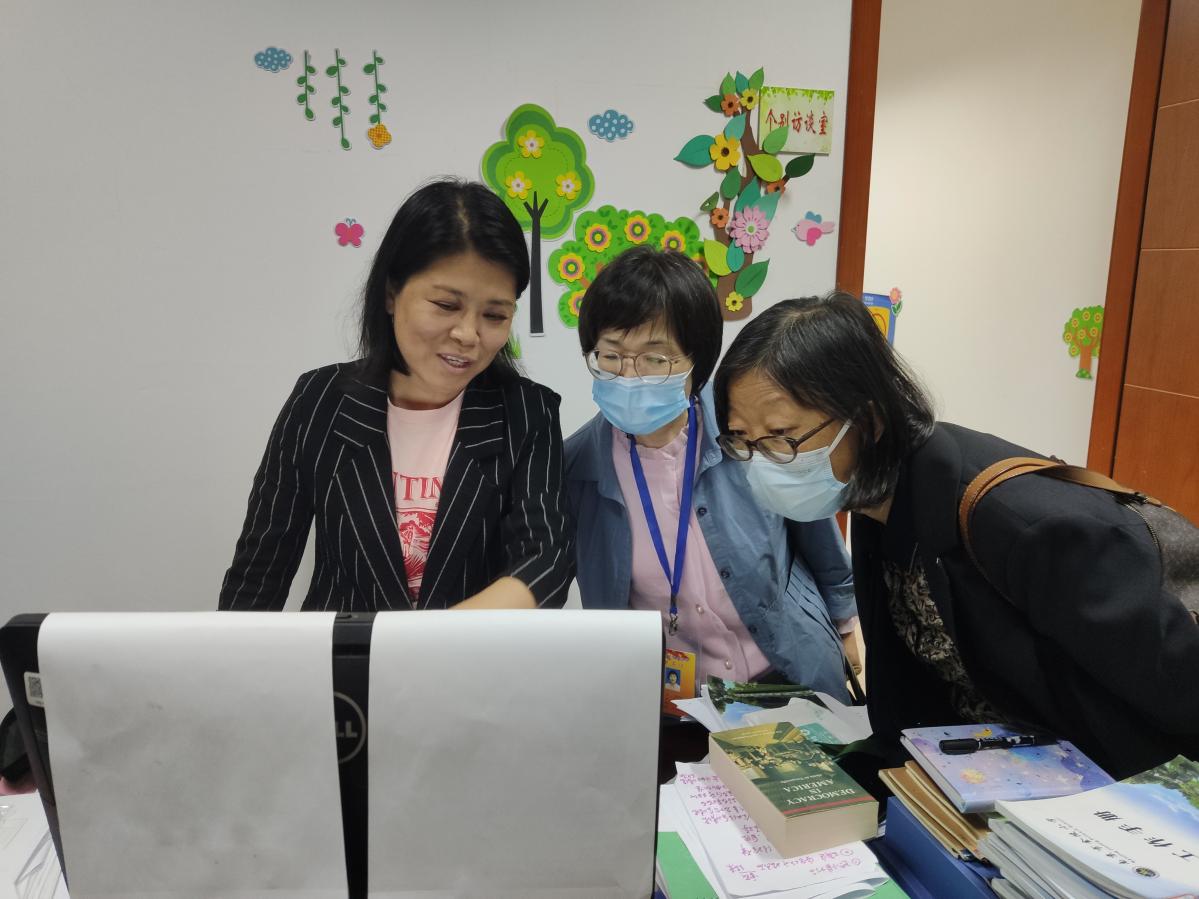 【湖畔·协同育人】督导引领，办公提升——金陵小学（仙林湖校区）6月专项督导_html_m72e318e2.jpg