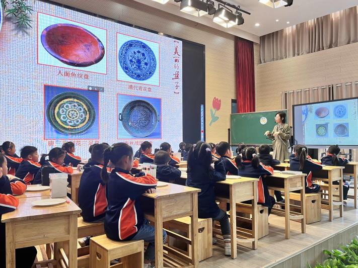 【湖畔·协同育人】“衔”而有道 “接”续未来——金陵小学（仙林湖校区）与幼儿园幼小科学衔接交流活动（五）_html_394275a8.jpg