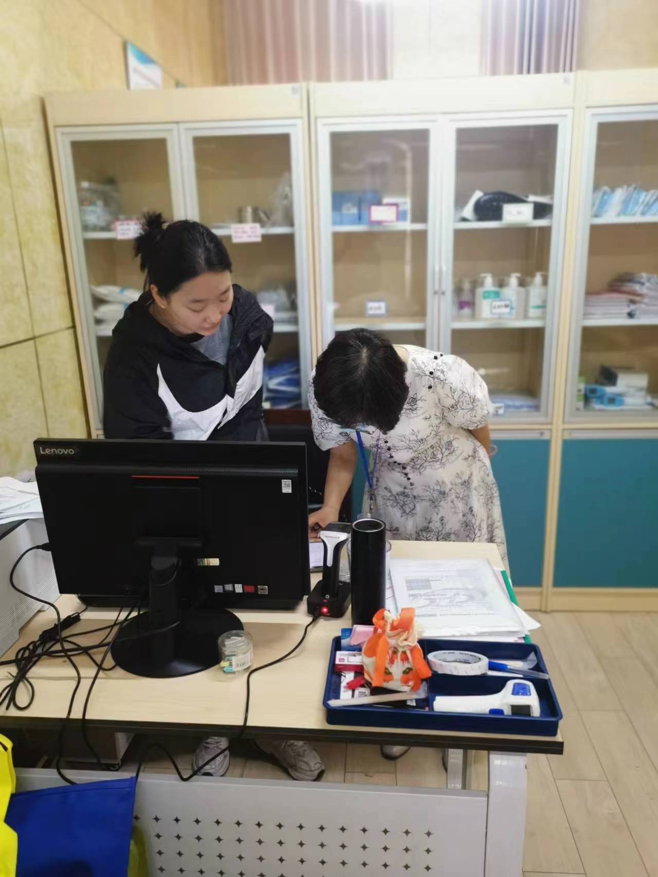 【湖畔·协同育人】开学督导促发展，关爱生命保健康——记金陵小学（仙林湖校区）9月专项督导_html_6614fcb3.jpg