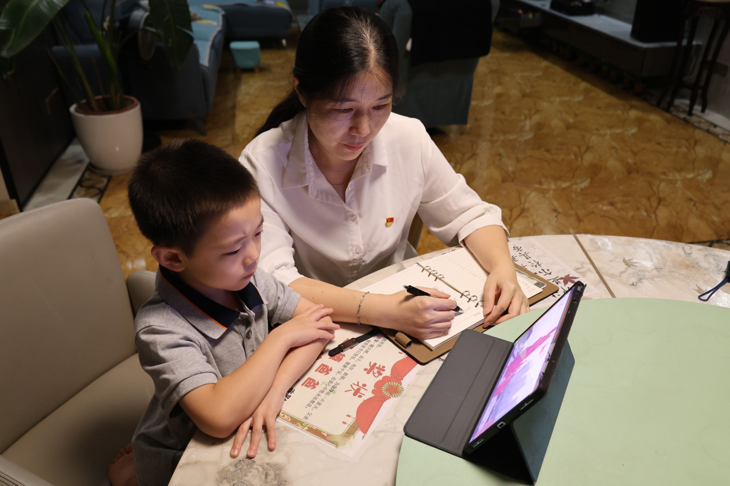 【湖畔·学生活动】传承长江文化 讲好长江故事——2023年南京市中小学开学第一课_html_4eba11de.jpg