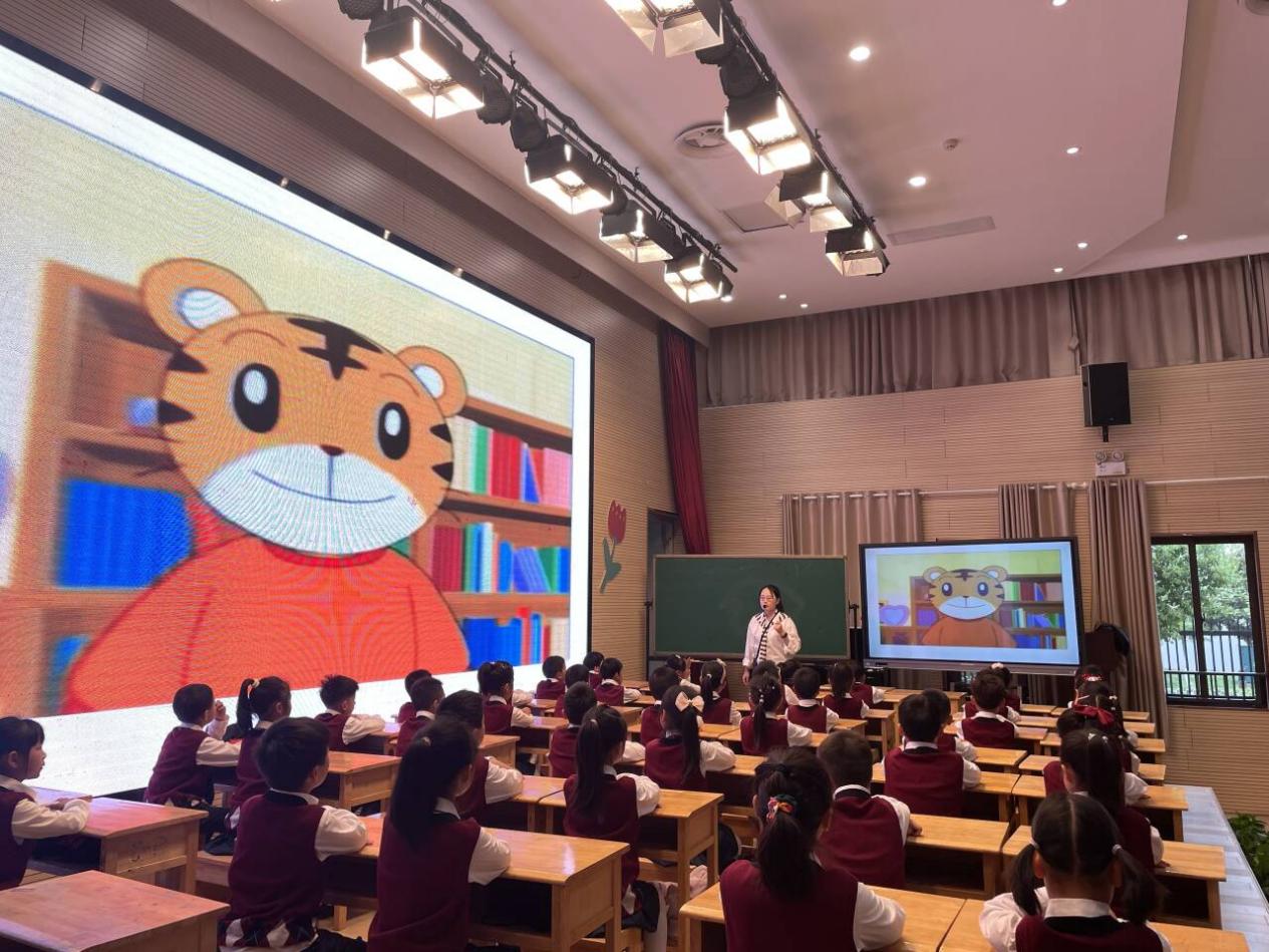 “趣”探小学，“童”享美好——金陵小学（仙林湖校区）与幼儿园幼小科学衔接交流活动（六）_html_m34c68f2b.jpg
