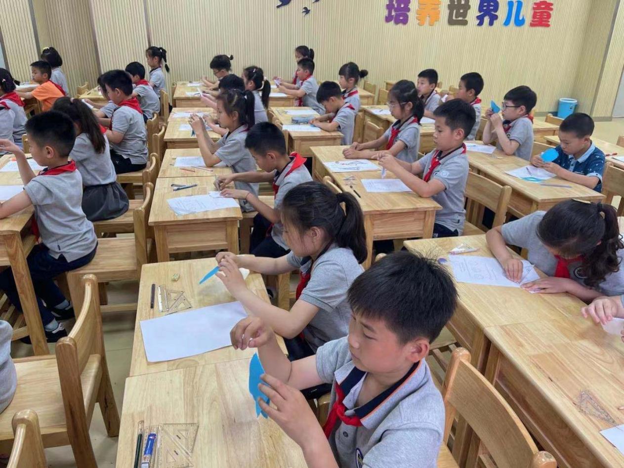 【湖畔光影】数学校本研修之课例研讨（124）_html_m19f4f81d.jpg