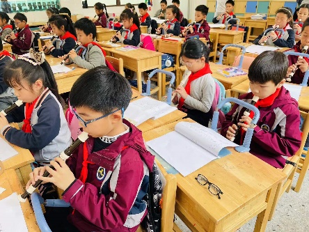 【湖畔光影】“双减”精神进课堂，行政听课促落实——金陵小学（仙林湖校区）“推门听课”活动（10）_html_66a77805.jpg