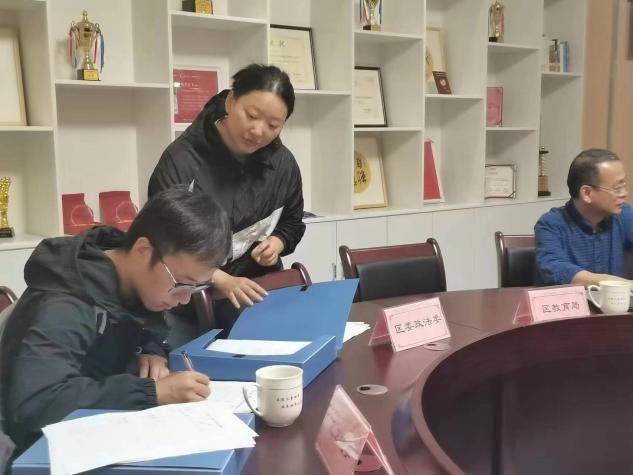 【湖畔·共佑安全】联合检查促安全，提升意识护校园_html_352dc726.jpg