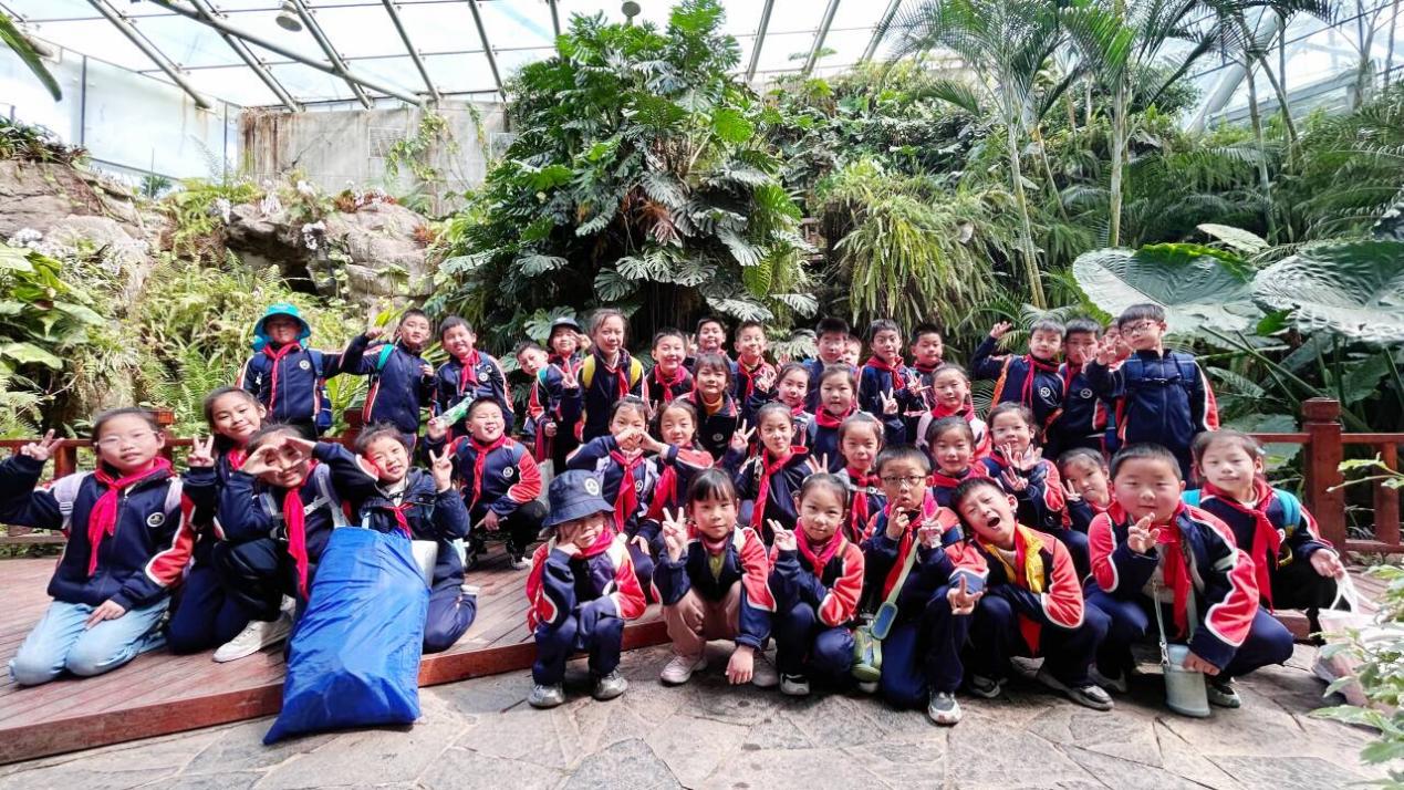 【湖畔·学生活动】童心探秘自然，共绘春日画卷——金陵小学（仙林湖校区）二年级春季综合实践活动_html_m6d050549.jpg