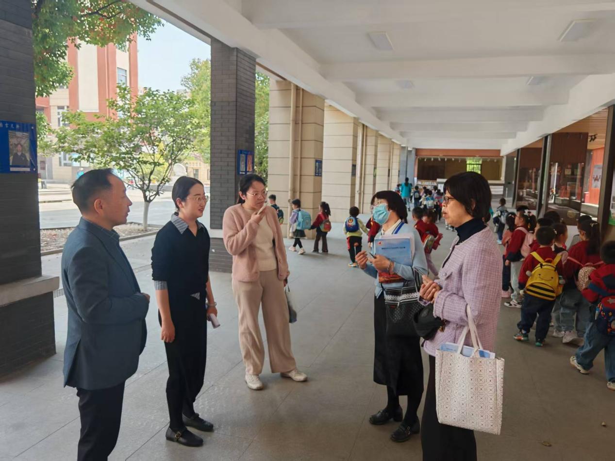 【湖畔·协同育人】聚焦体质健康，督导助力成长——南京市金陵小学（仙林湖校区）4月专项督导_html_2c665527.jpg