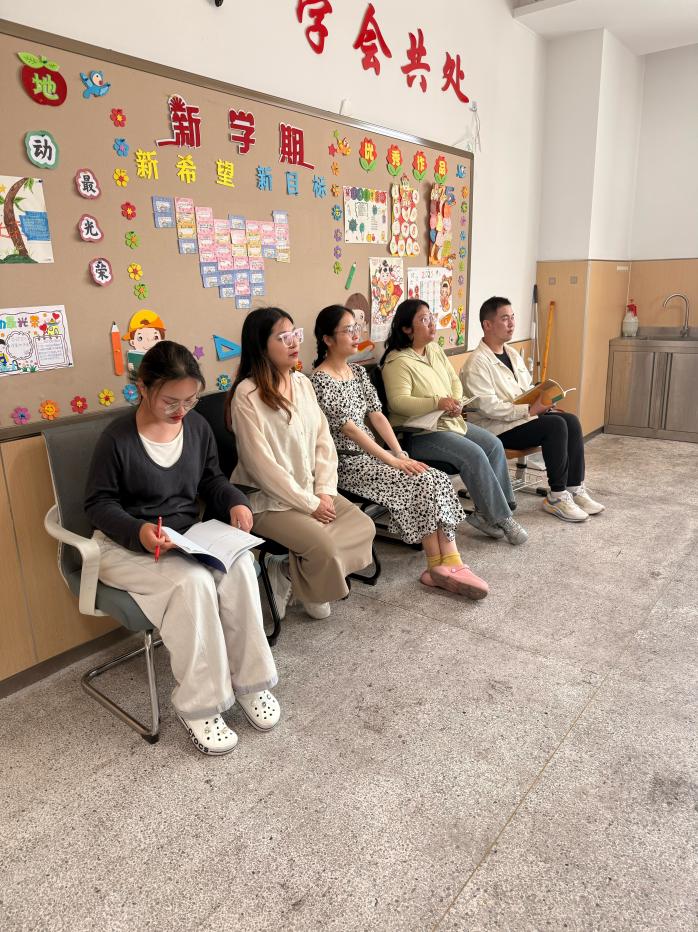 【湖畔·童化课堂】夏韵研语，童心绽华——记金陵小学（仙林湖校区）三年级语文组教研活动_html_m196987b2.jpg