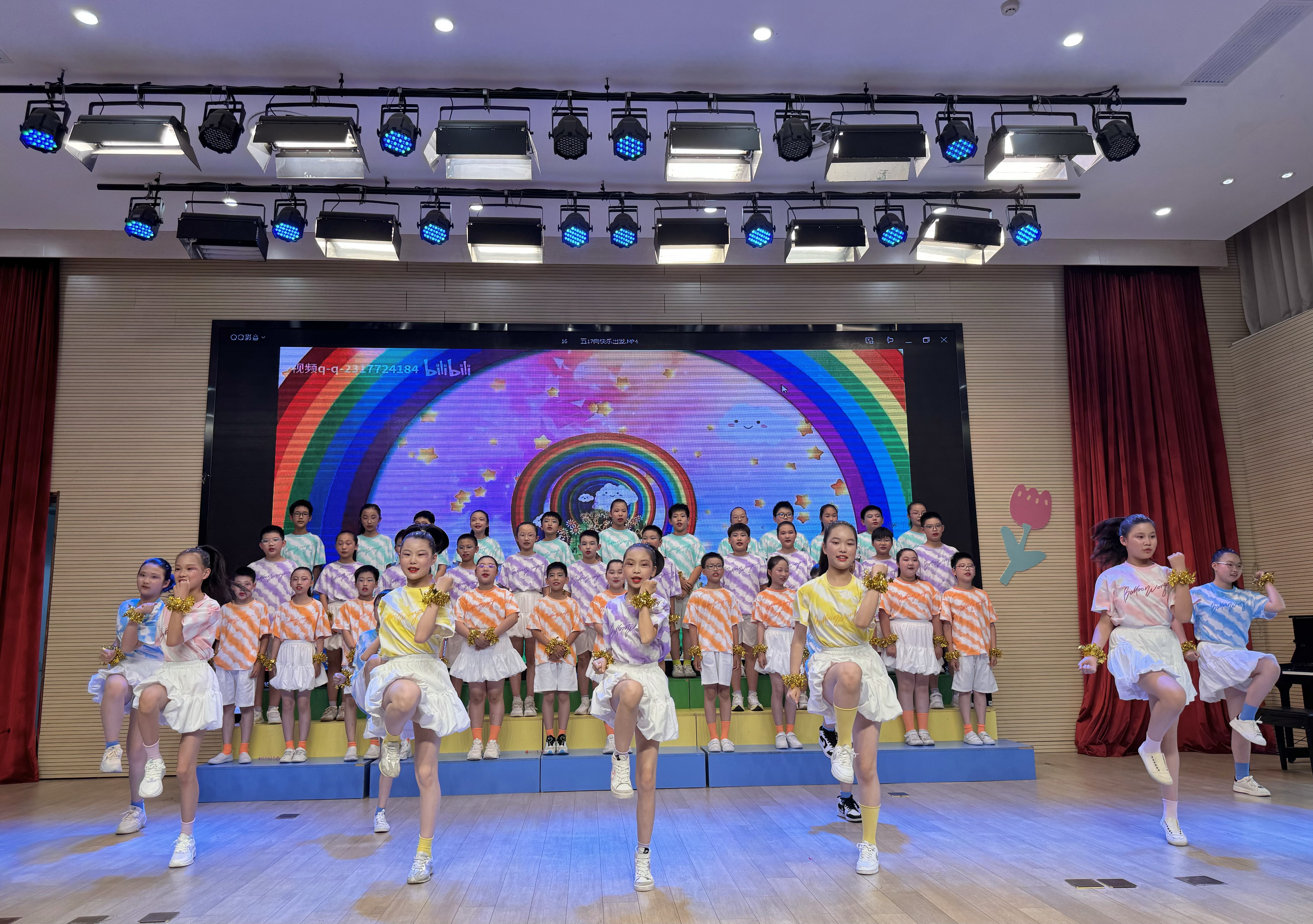 【湖畔·学生活动】“红领巾爱祖国——最好的我们”合唱比赛五年级专场_html_4e61e41f.jpg