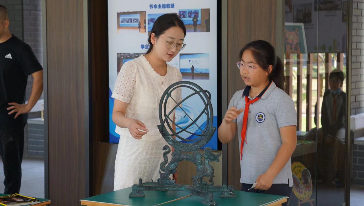 探索宇宙奥秘 感受浩瀚星空——金陵小学（仙林湖校区）天文主题活动_html_ac5a3a2.jpg