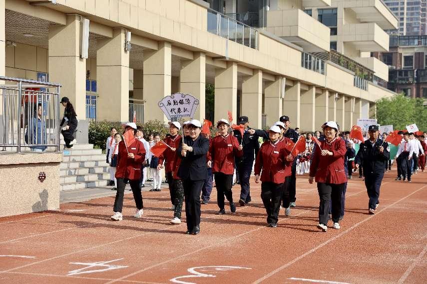【博学广志】阳光下运动  节气里成长——金小广志路2022-2023学年第二学期春季运动会_html_3d8542fd.jpg