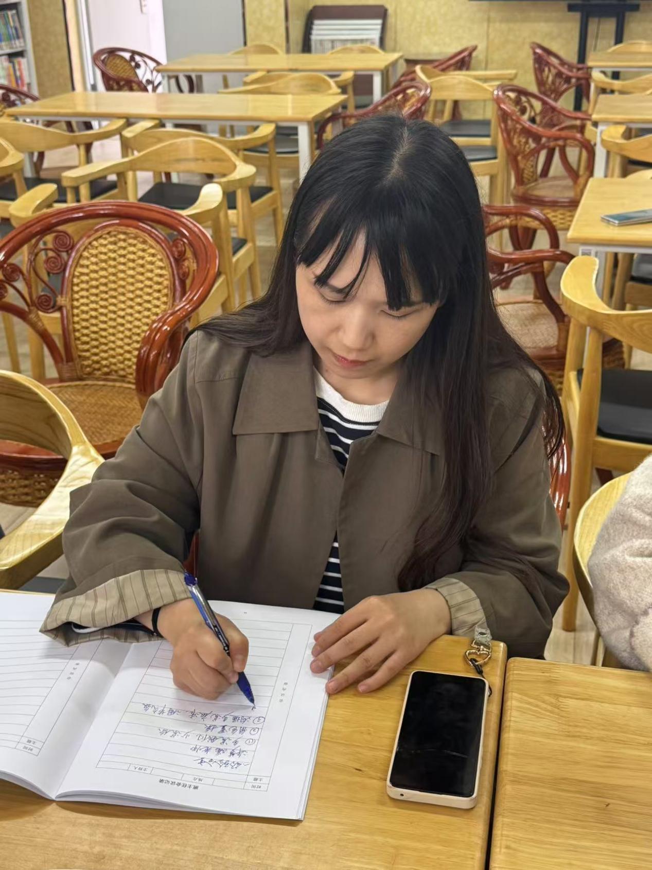 【湖畔·德育研习】凝聚共识，共谋发展——南京市金陵小学（仙林湖校区）六年级班主任工作会议_html_m214f1962.jpg
