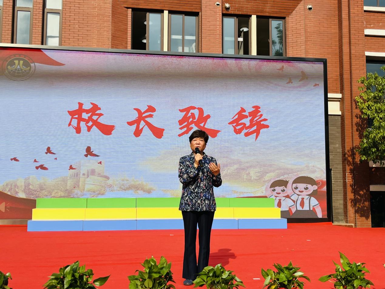 【湖畔光影】喜迎二十大 红歌献给党 六一儿童节_html_34254ca9.jpg