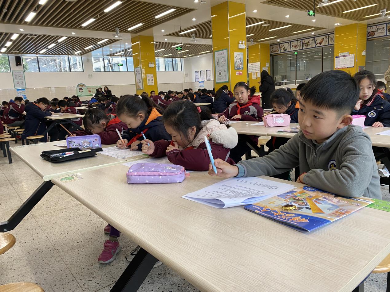 【博学广志】手握“金钥匙”，推开智慧门_html_m891e44c.jpg