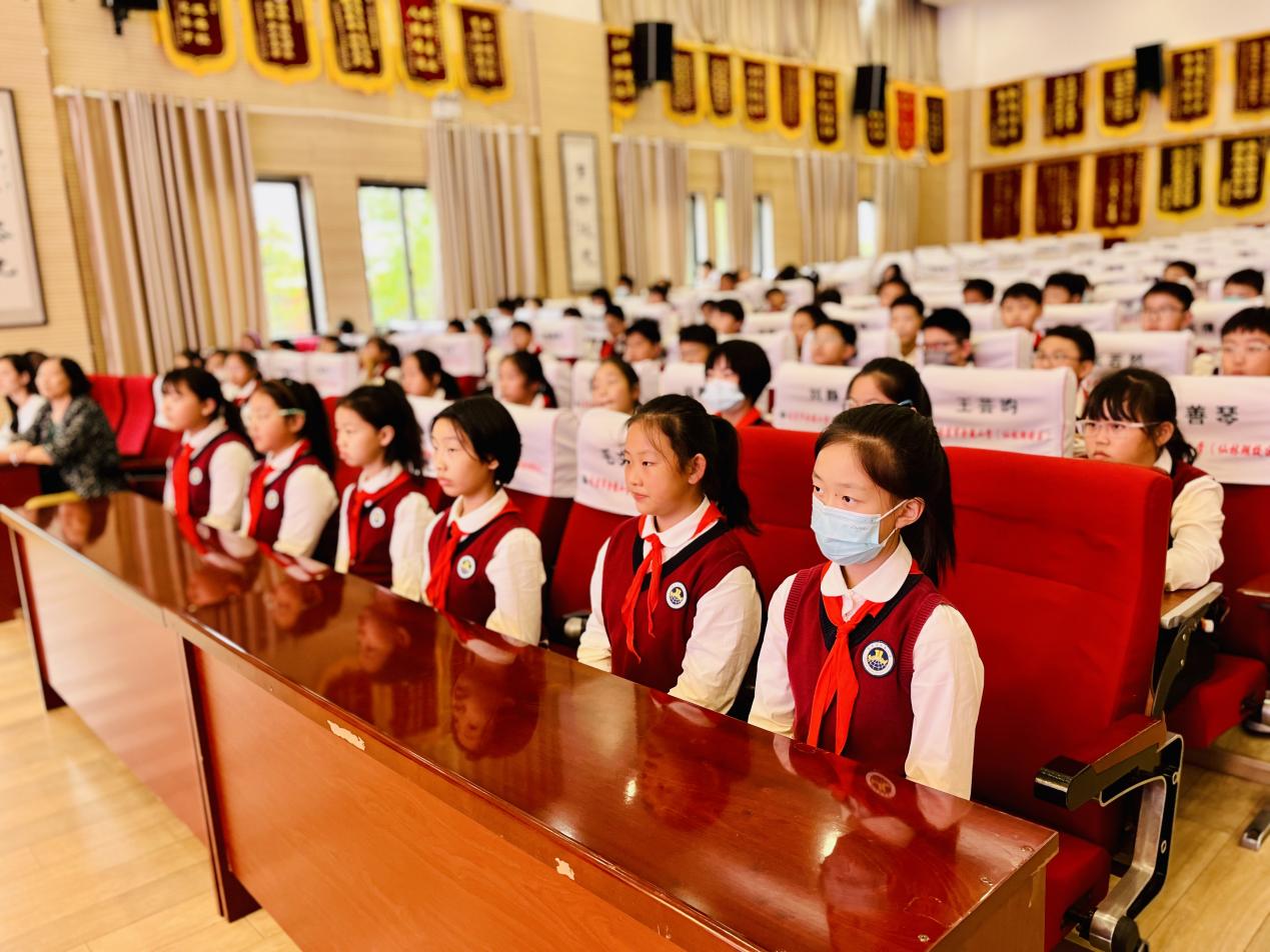 【湖畔·红领巾】童心向党，薪火相传——金陵小学（仙林湖校区）红色宣讲会_html_276e3442.jpg