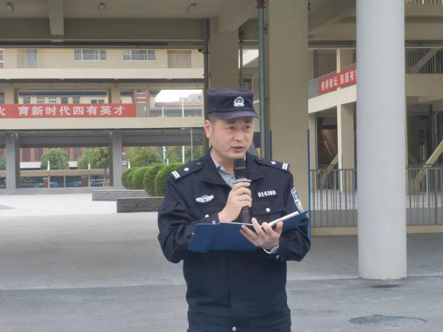 【湖畔·共佑安全】防范未燃、安全同行————校园消防逃生应急演练_html_72d07d21.jpg