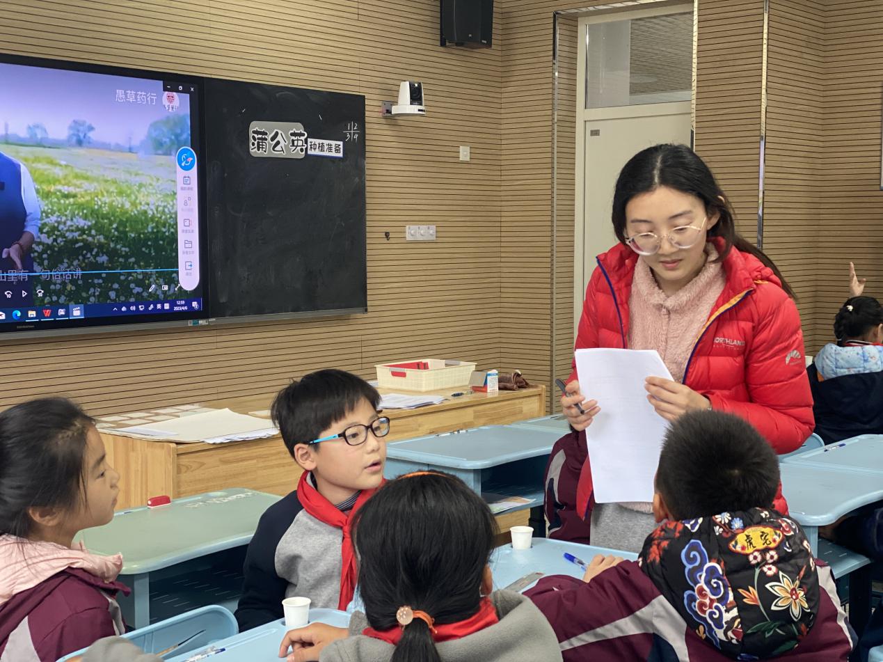 【博学广志】教研促发展 课堂展风采_html_m34fe4961.jpg