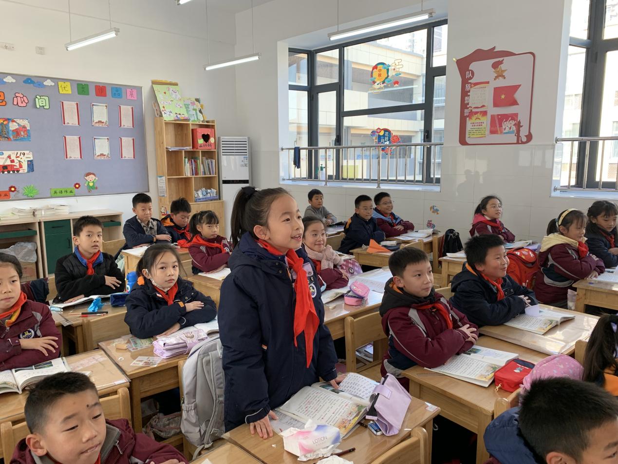 【博学广志】“跟着课本去旅行”之游览“海滨小城”——金陵小学广志路校区三年级语文组教研活动_html_m343e42af.jpg