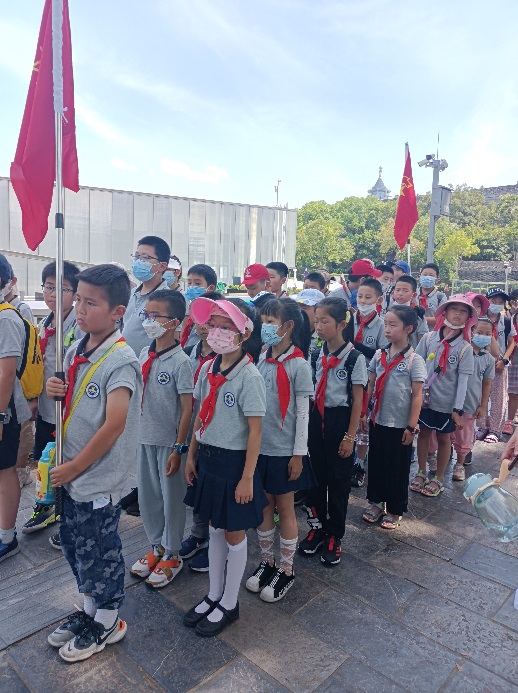 【博学广志】铭记历史 开创未来 寻访南京城墙博物馆——金陵小学广志路校区联合主题队日活动_html_m3261294d.jpg
