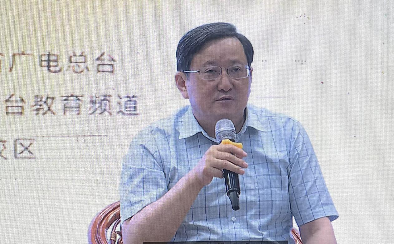 【湖畔光影】家校共育 为生命成长接力_html_2dc98c4d.jpg