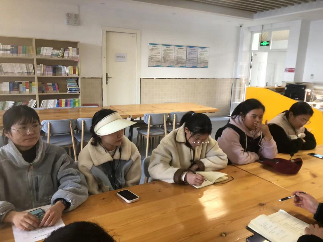 【博学广志】基于敏感期理论的运动干预方案对小学生体质健康影响的比较研究—体育组集体备课活动2_html_m747a06.jpg