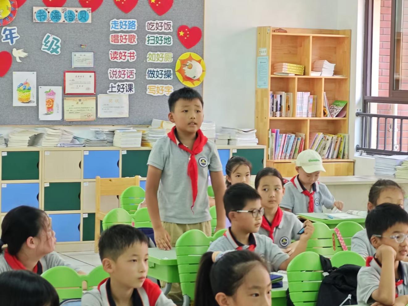 【湖畔·童化课堂】探古文意趣盎然，访诗句秋意渐浓——记金陵小学（仙林湖校区）三年级语文组内教研_html_m7cb19ed7.jpg