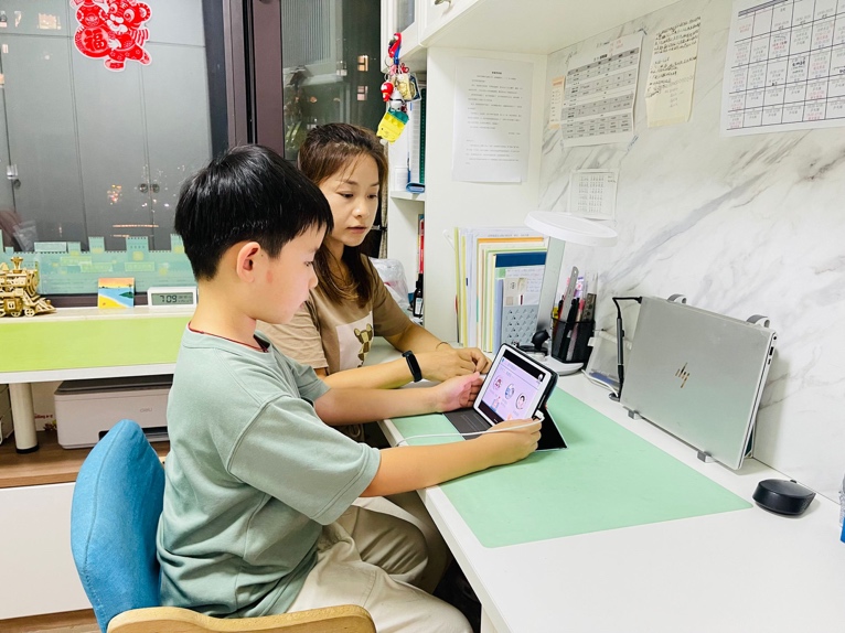 【湖畔光影】携手奔赴 再燃辉煌——记金陵小学（仙林湖校区）新学期四、六年级家长会_html_36a7ed43.jpg
