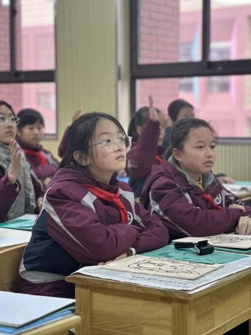 【湖畔·童化课堂】探索年画之美，精进教学之道——金小仙林湖美术组校本主题研训活动_html_30ef0b63.jpg