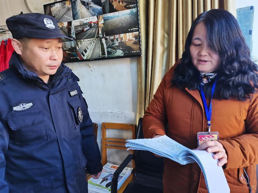 【尊荣营中】开启新征程 一起向未来  ——记史长兰督学对营防中学进行开学专项督导