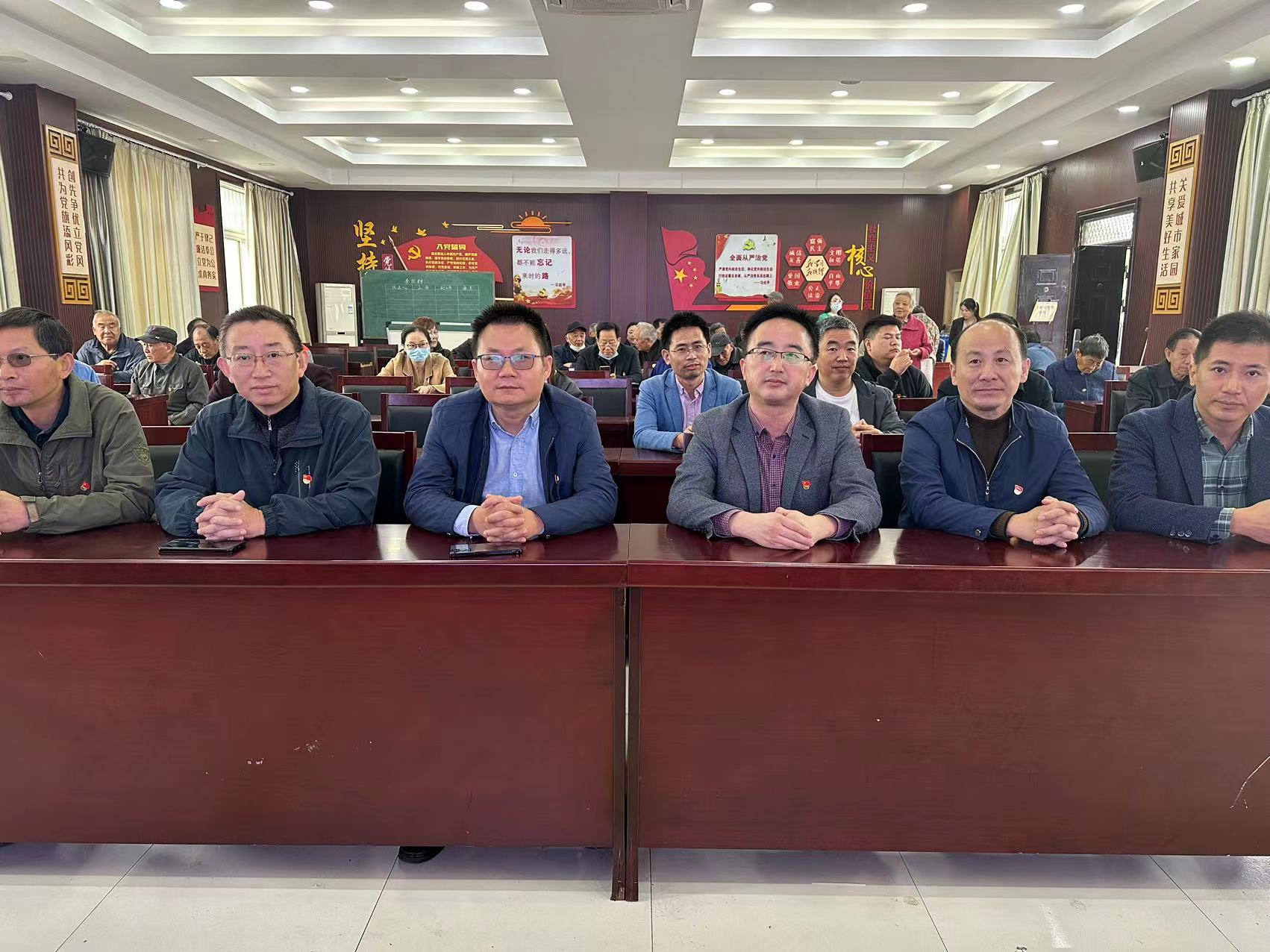 喜迎二十大 重温奋斗史 建功新时代(1)_html_71f67101.jpg