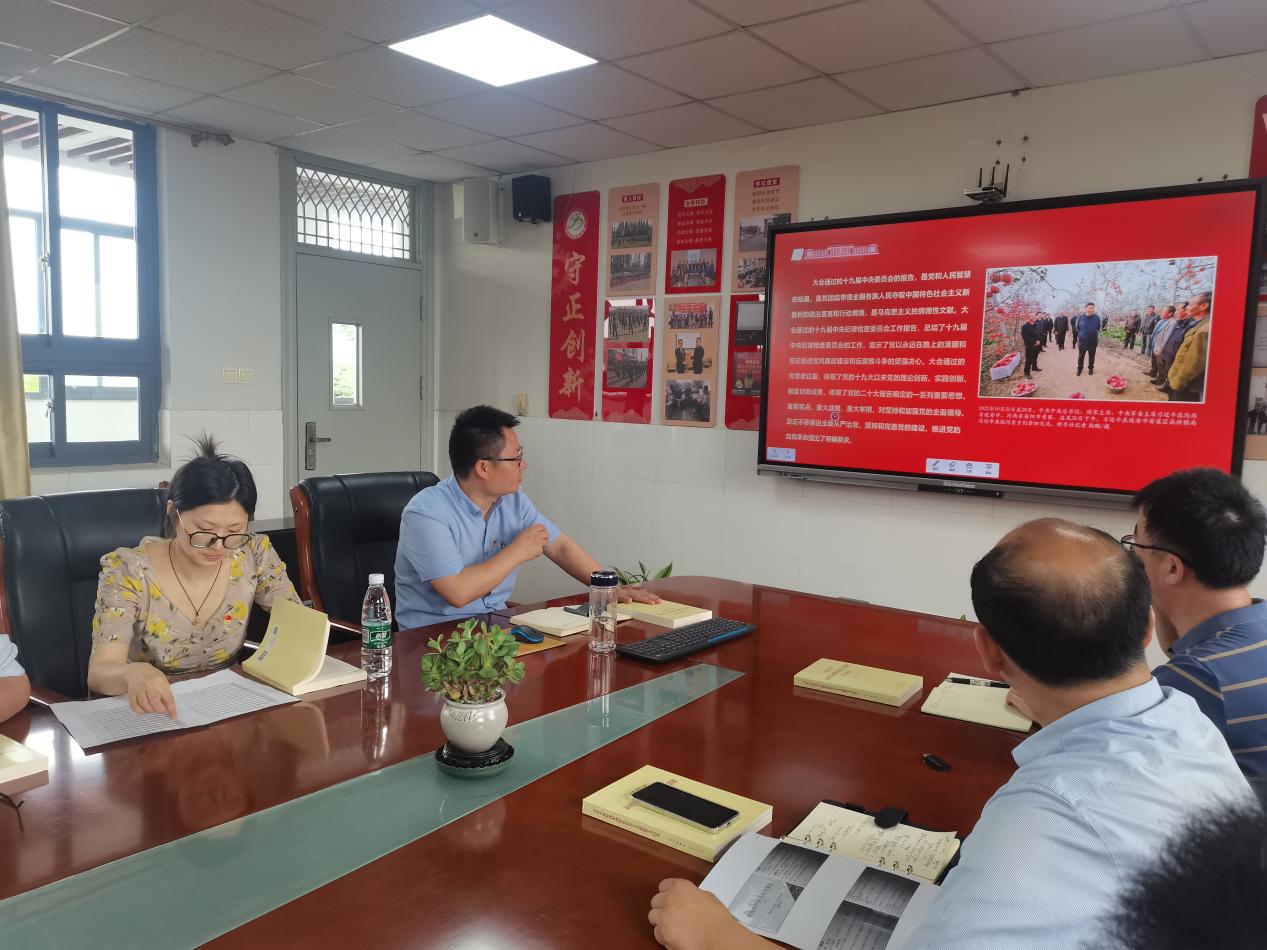 迎七一感党恩 勇奋斗建新功_html_m40e6156c.jpg
