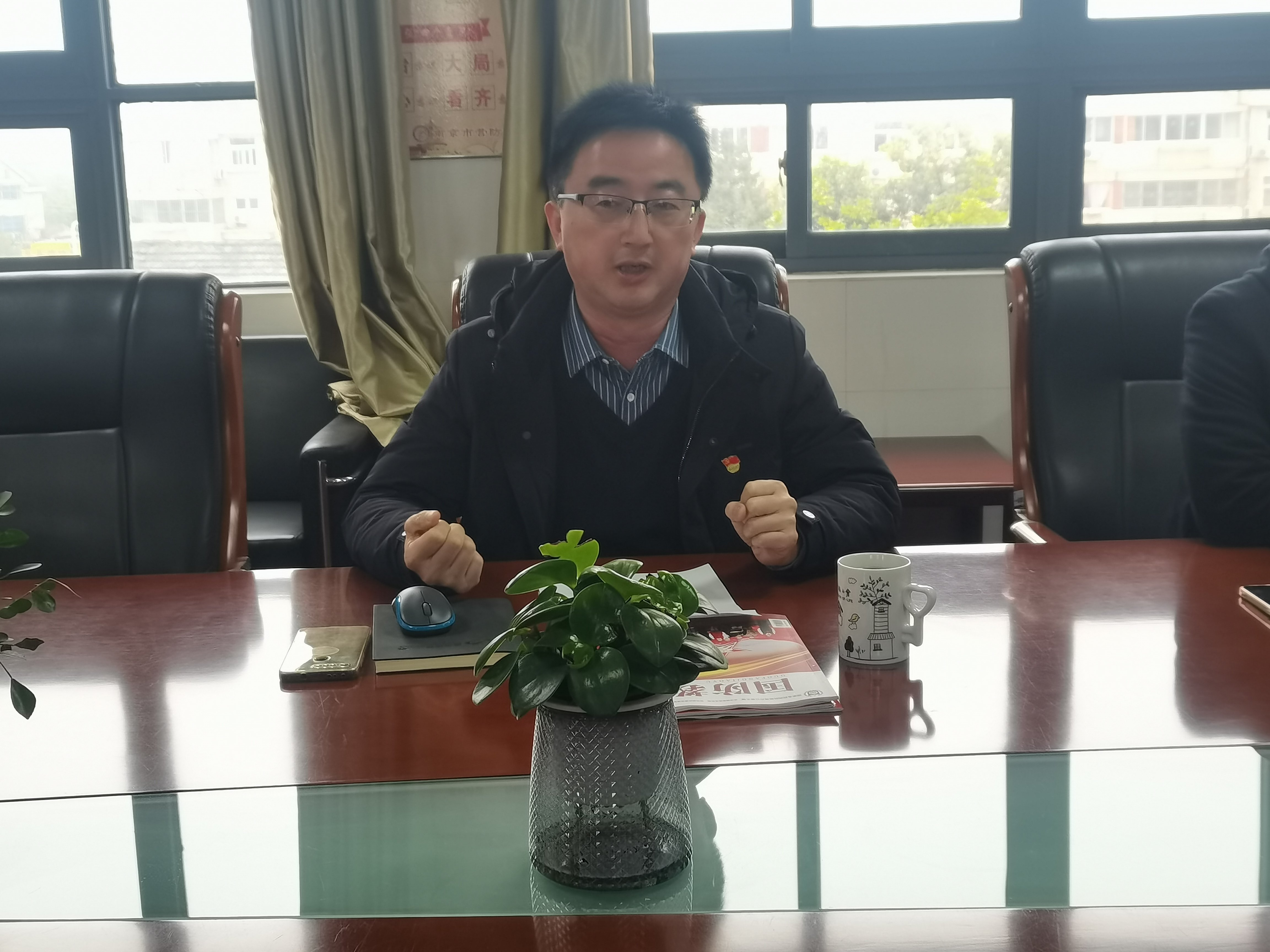 （尊荣营中）学习贯彻习近平总书记参加十四届全国人大二次会议江苏代表团审议时重要讲话精神 (1)_html_44f326af.jpg