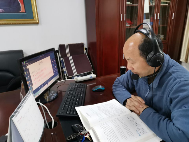 停课不停学-尊荣教师线上在行动(3)_html_34e73750.png