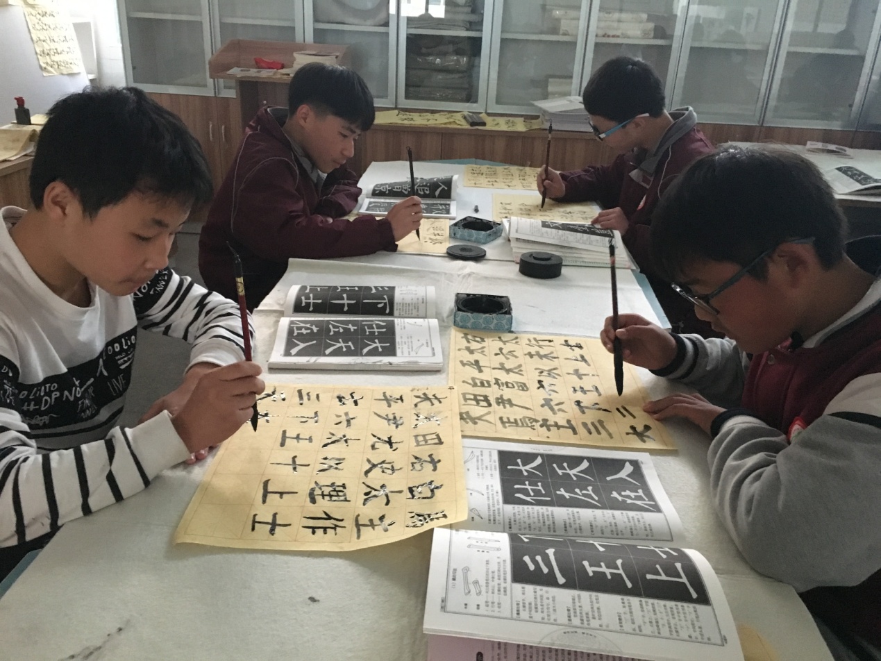 营防中学推普周主题活动_html_222d2ea6.jpg