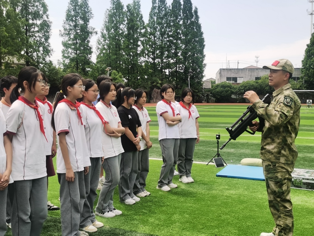 【尊荣营中】射击竞技 点亮校园  ——南京市营防中学校园体育节——校园射击比赛