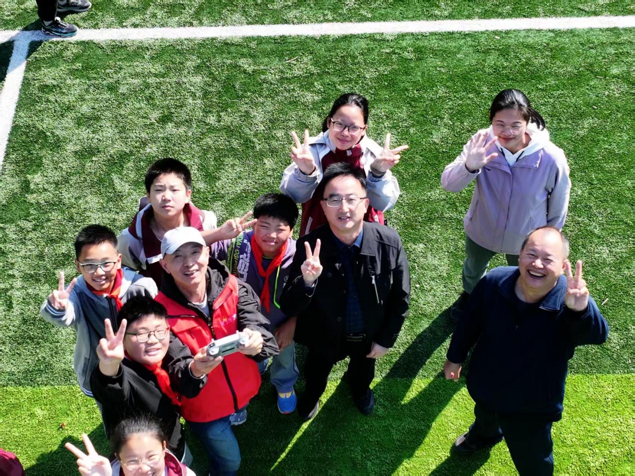 11.7 无人机_html_436ea22e.jpg