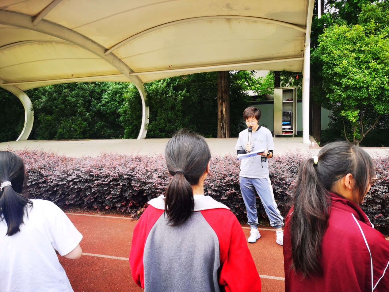 【尊荣营中】奔跑吧，少年！  ——营防中学九年级开展趣味体育比赛活动