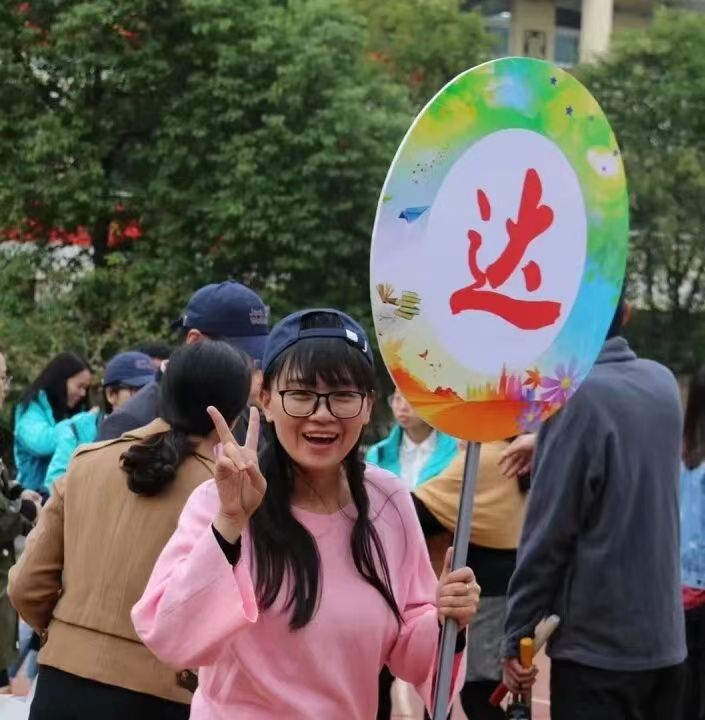 杨倩老师教育故事分享_html_m60f03965.jpg