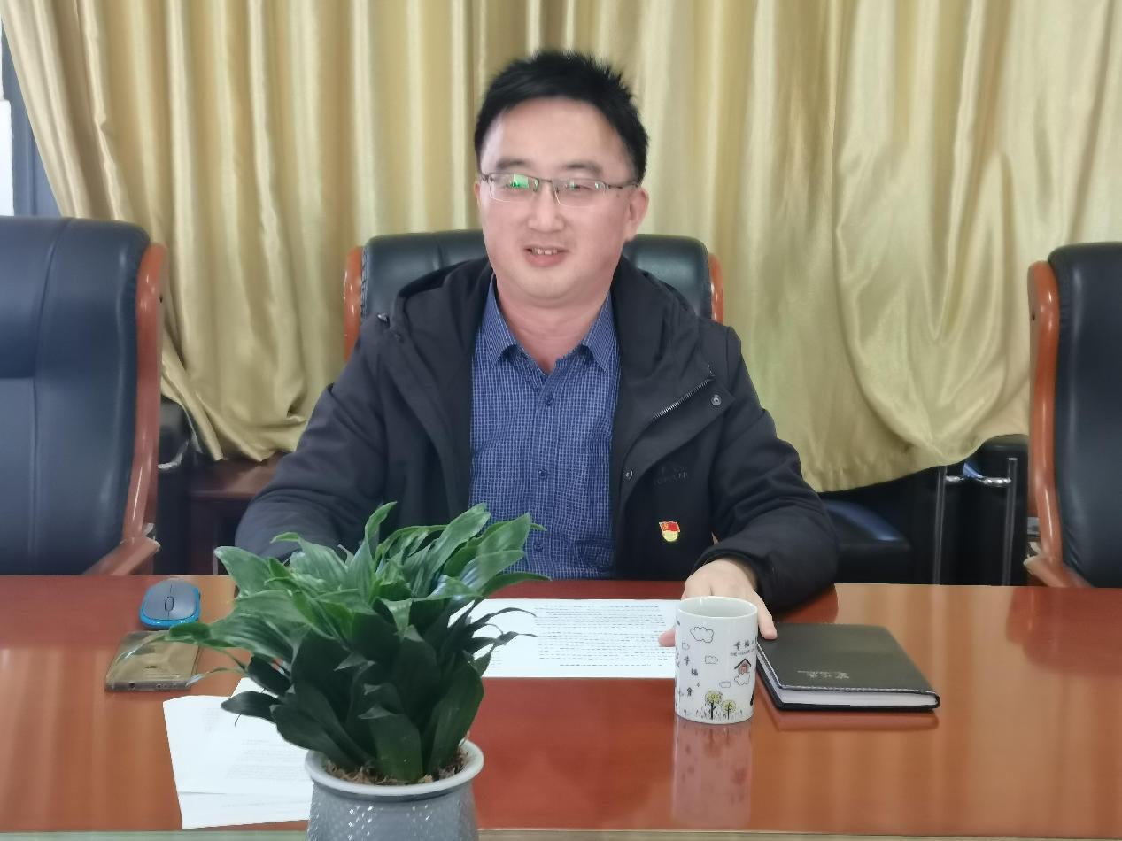 学真悟透强党性 实干笃行建新功_html_31bf94f8.jpg