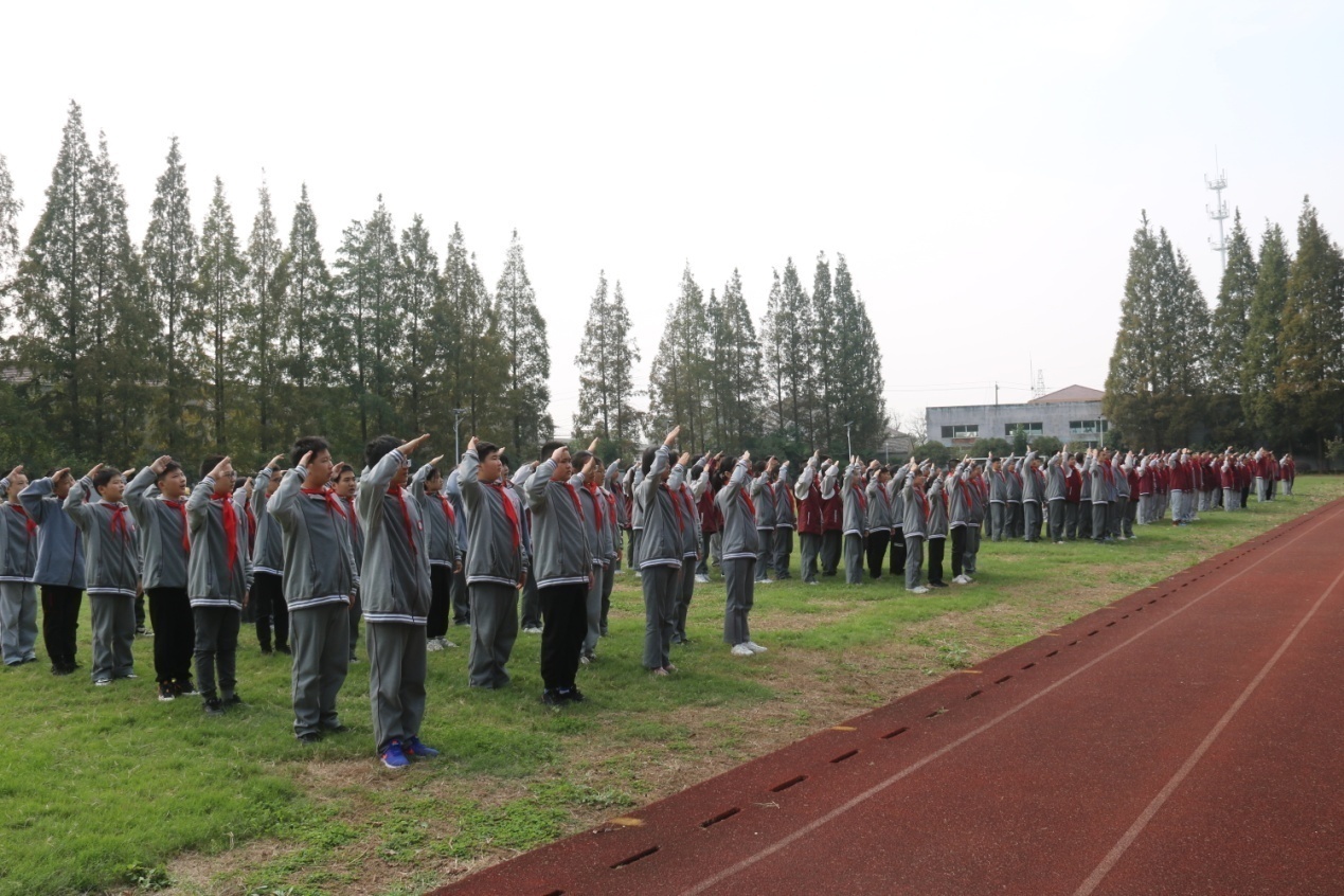 责任担当  强国有我_html_m102926f4.jpg