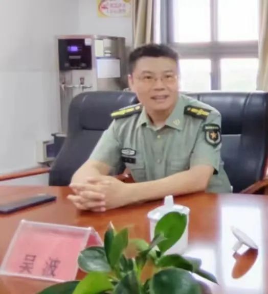 新建 DOCX 文档_html_1f257bf7.jpg