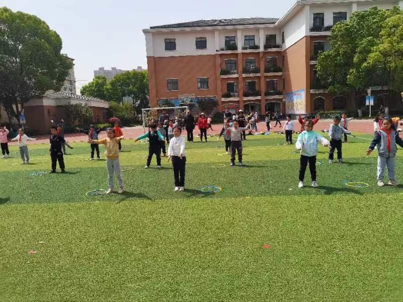主题课例月报道_html_m54b6d447.jpg